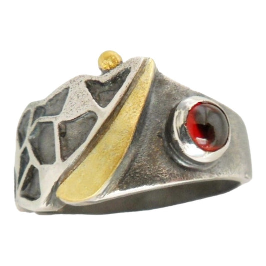 Ring - Garnet Twist