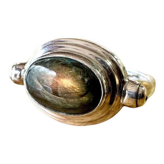 Aurora Ring with Labradorite