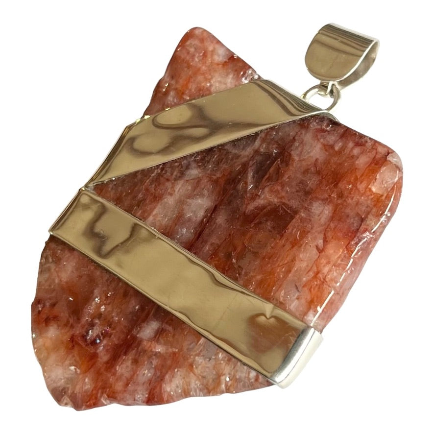 Hemitoyd Quartz Pendant