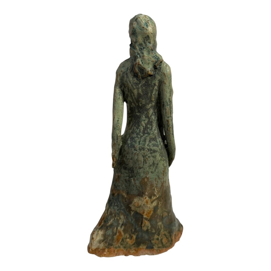 Standing Lady Draped B62