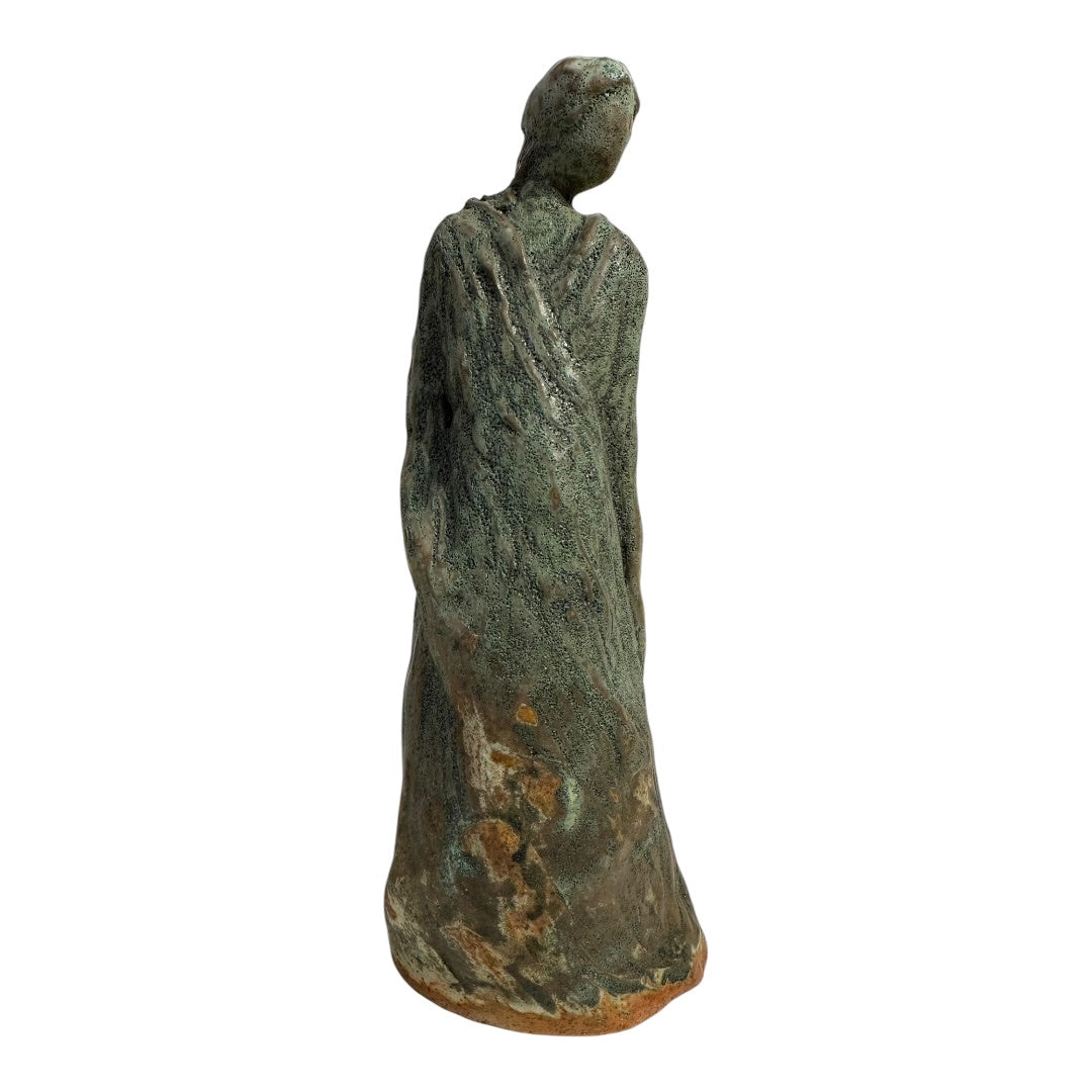 Standing Lady Draped B60