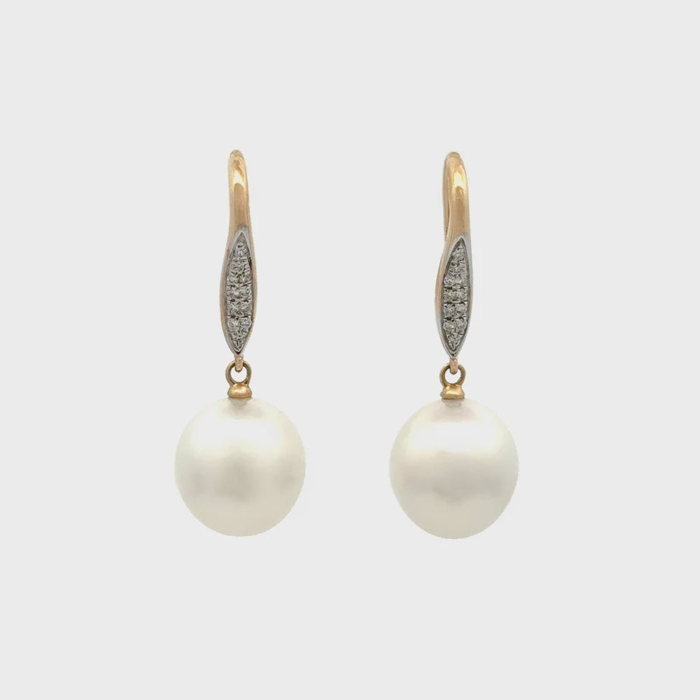 Earrings - 18kt Yellow Gold, Australian South Sea 10-11mm Pearl. 22 Diamonds at 0.88ct